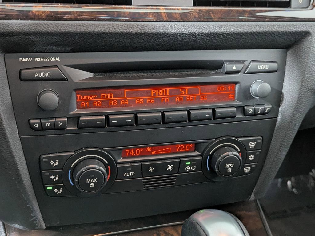 Used 2006 BMW 325i Sedan image 32