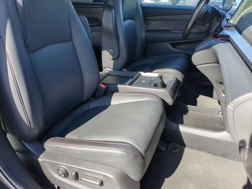 Used 2025 Honda Odyssey Sport-L image 31