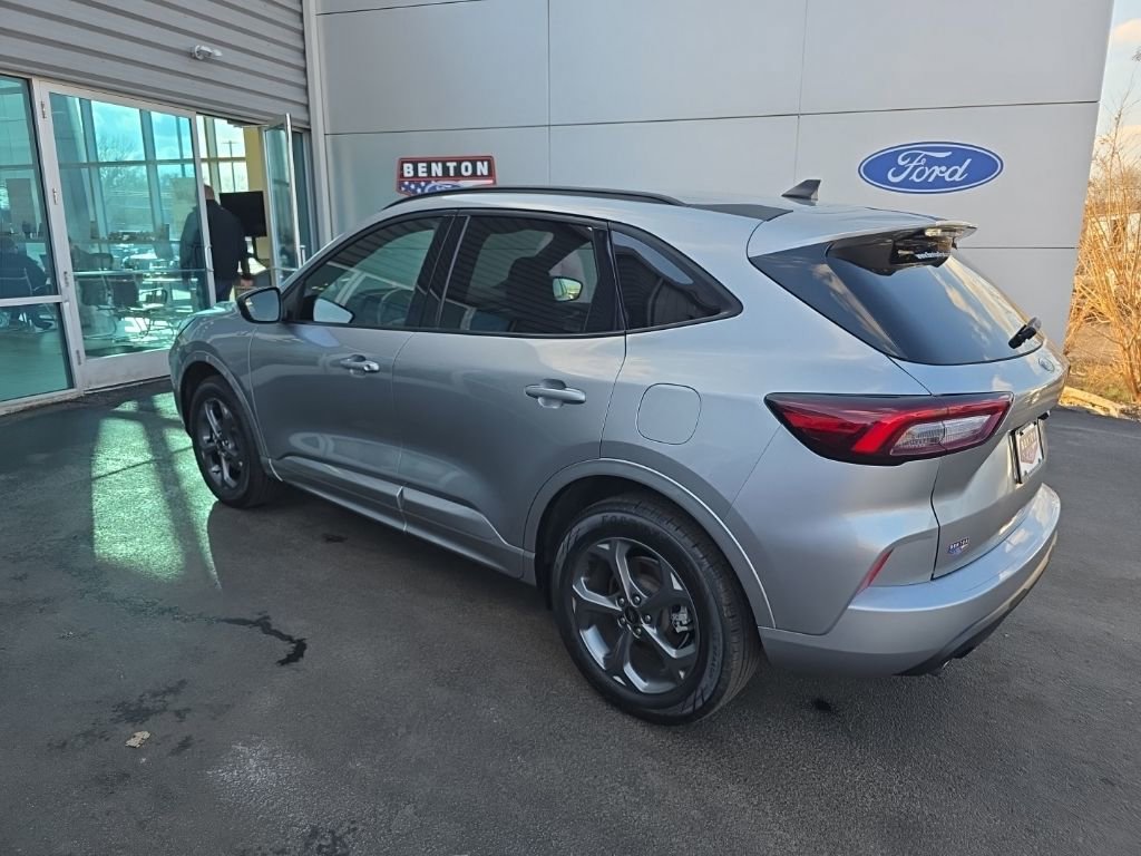 Used 2024 Ford Escape ST-Line image 7