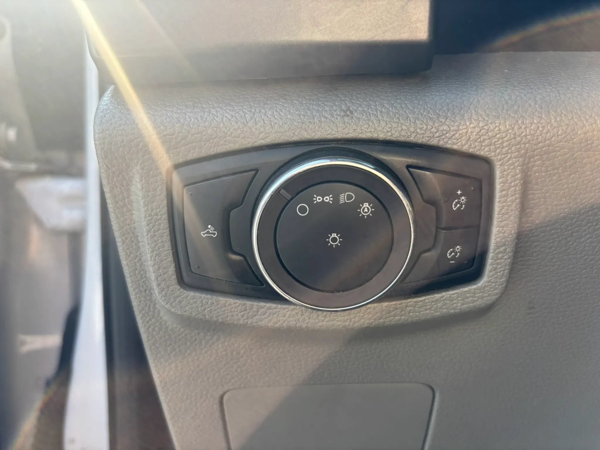 Used 2019 Ford F250 XLT w/ Snow Plow Prep Package AWD/4WD image 22