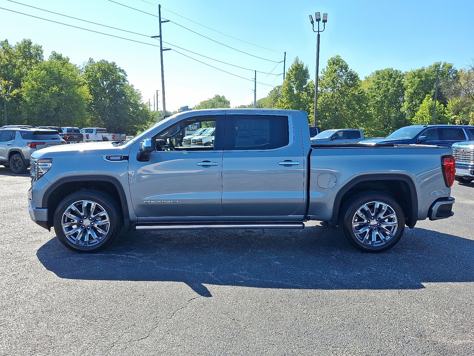 New 2026 GMC Sierra 1500 Denali w/ Denali Reserve Package image 4