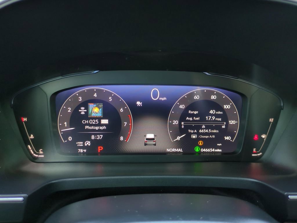 Used 2025 Honda Pilot Elite image 23