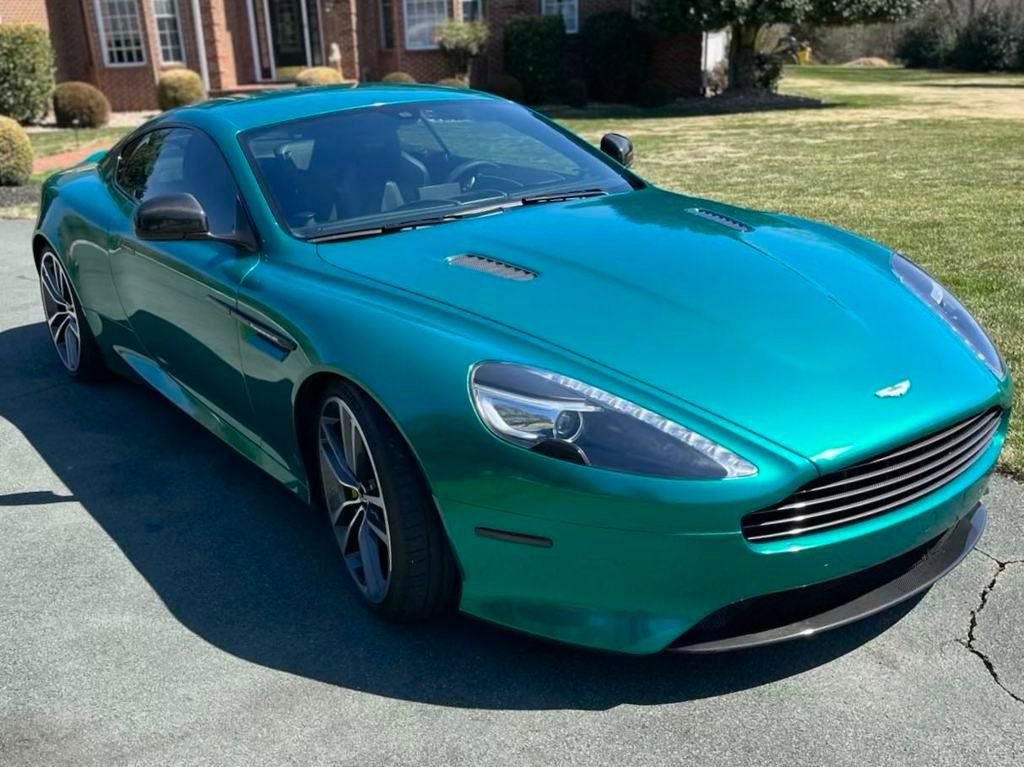 Used 2015 Aston Martin DB9 Coupe RWD image 19