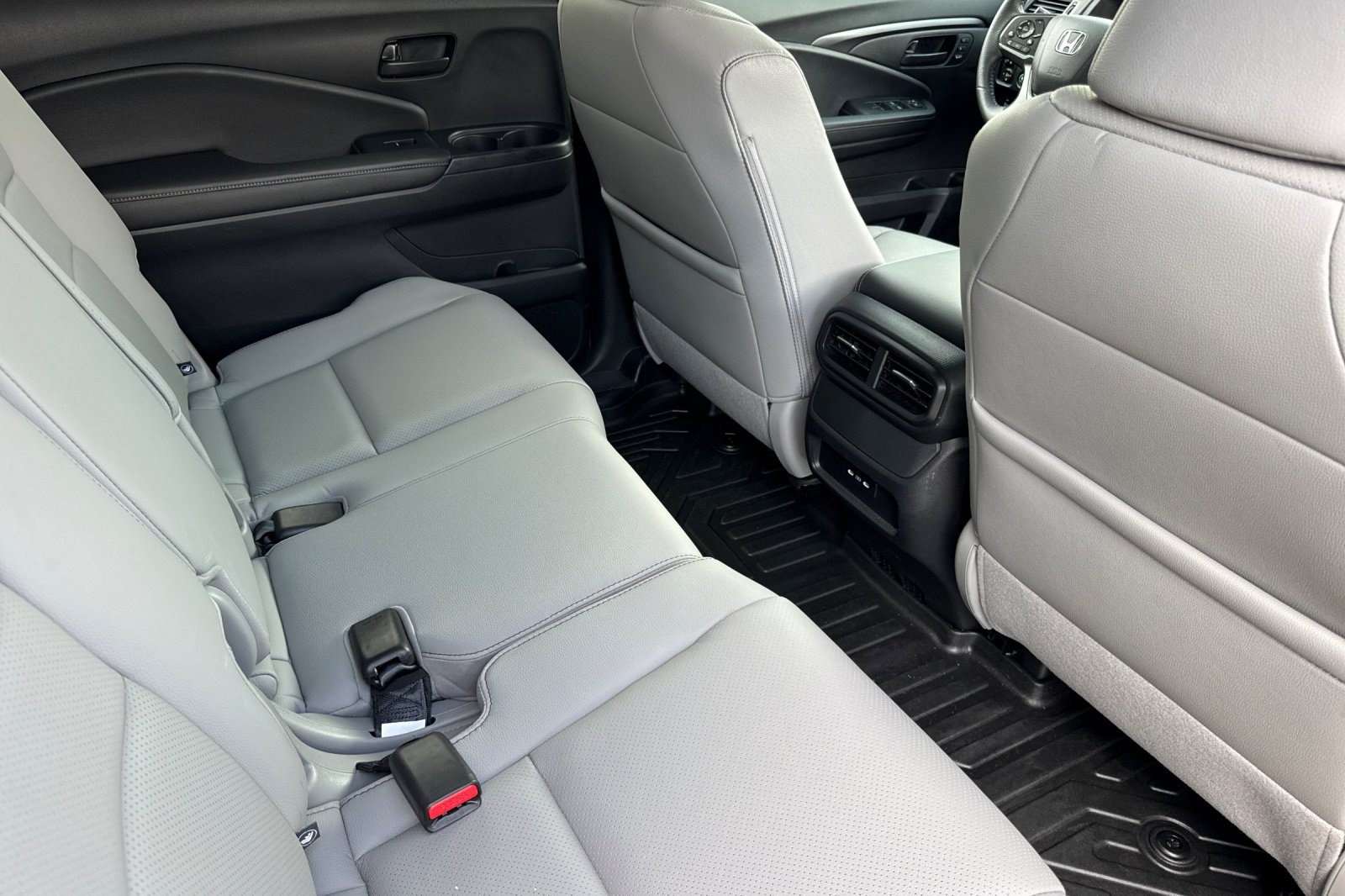 Used 2024 Honda Passport EX-L image 33