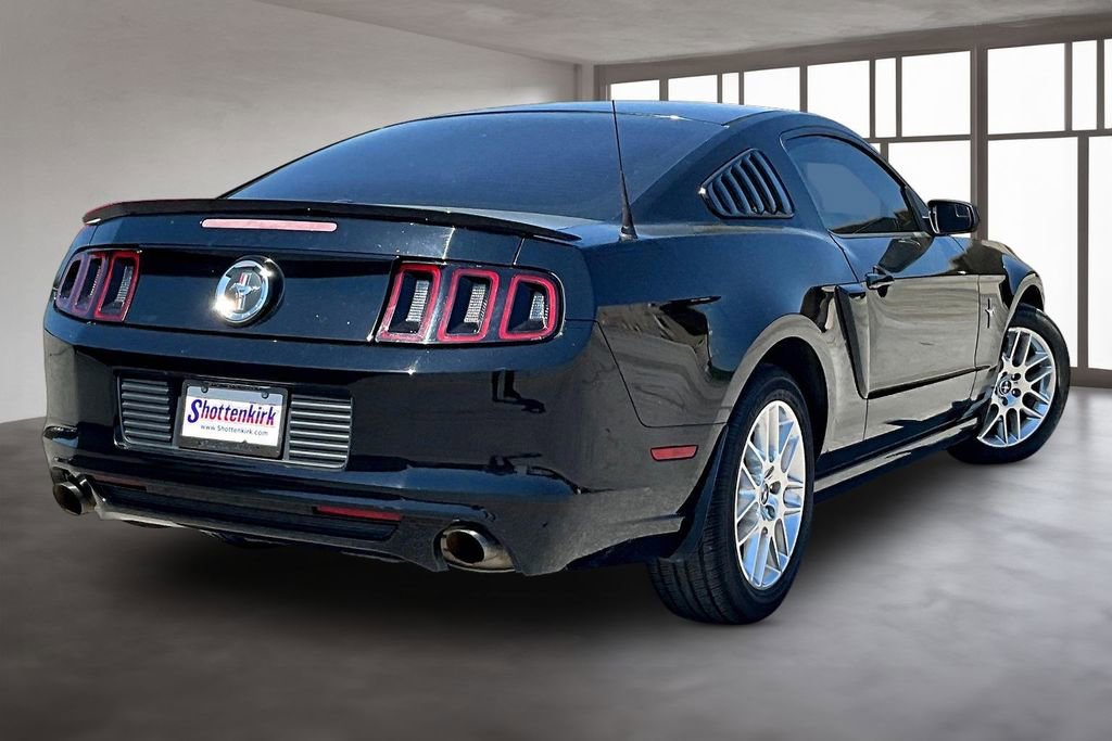 Used 2014 Ford Mustang Premium w/ Equipment Group 202A image 5