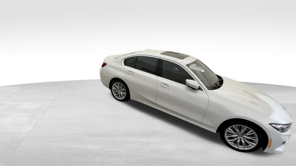 Used 2024 BMW 330e xDrive image 17