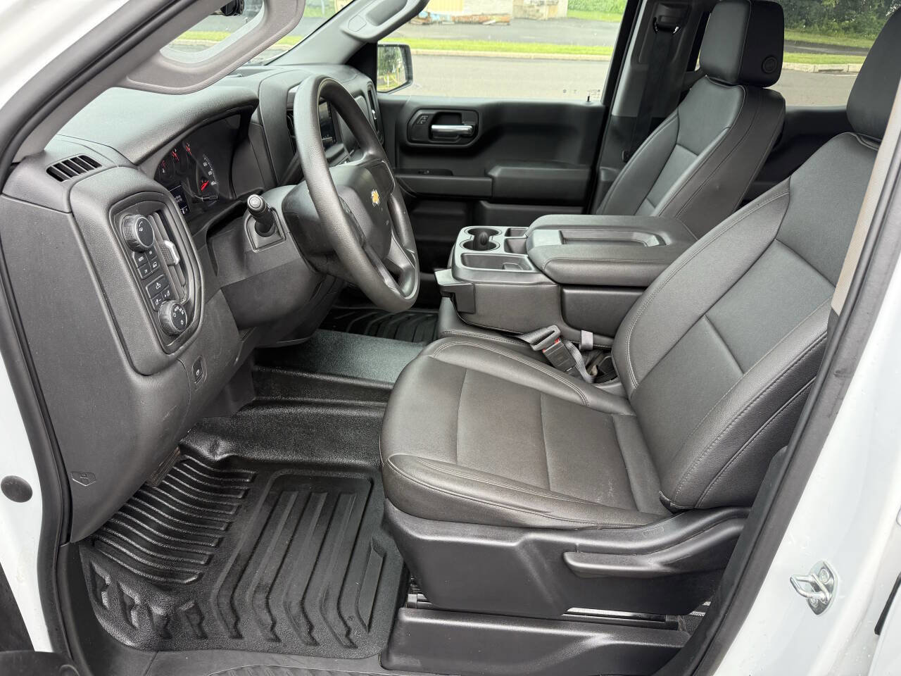 Used 2023 Chevrolet Silverado 1500 W/T image 16