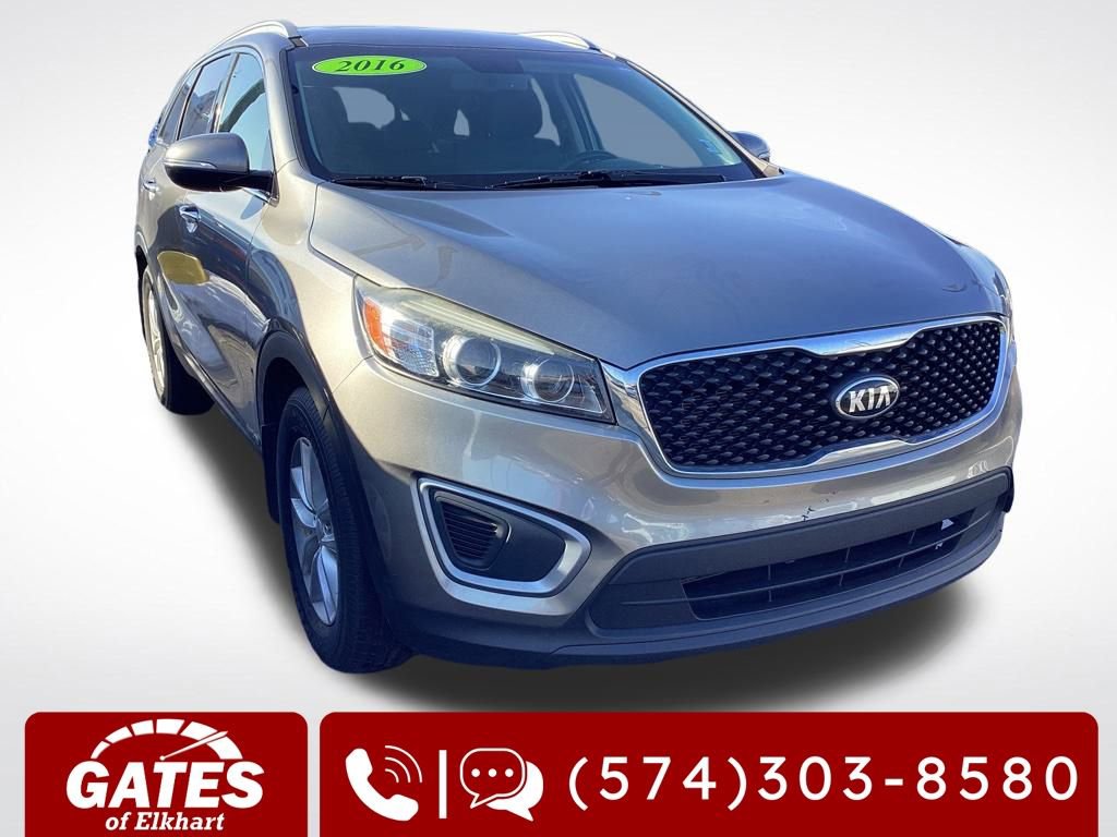 Used 2016 Kia Sorento LX w/ LX Convenience Package