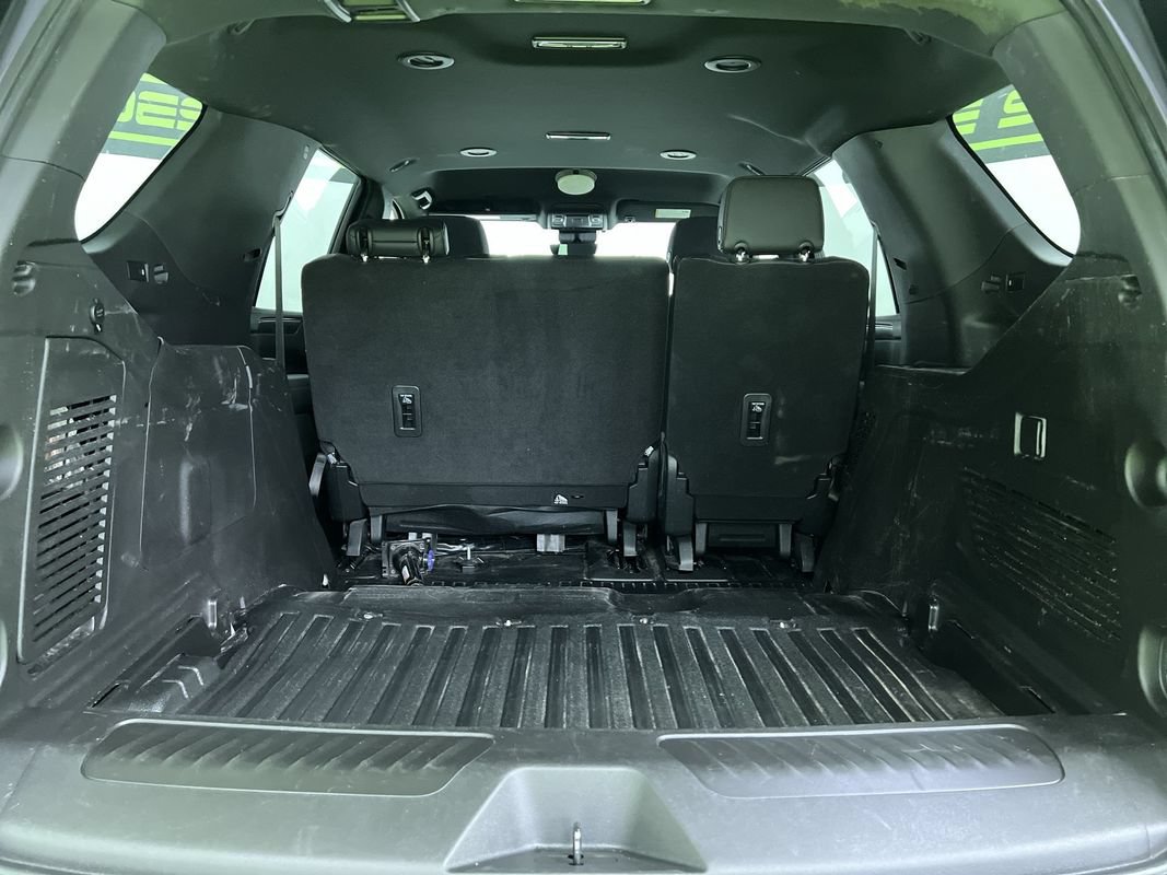Used 2023 Chevrolet Tahoe 4WD image 27