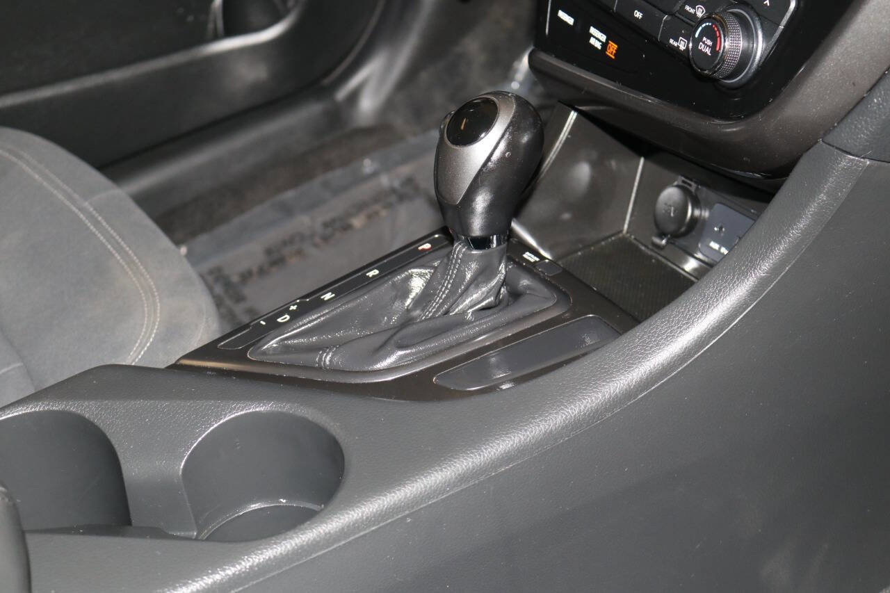 Used 2012 Kia Optima Hybrid FWD image 57