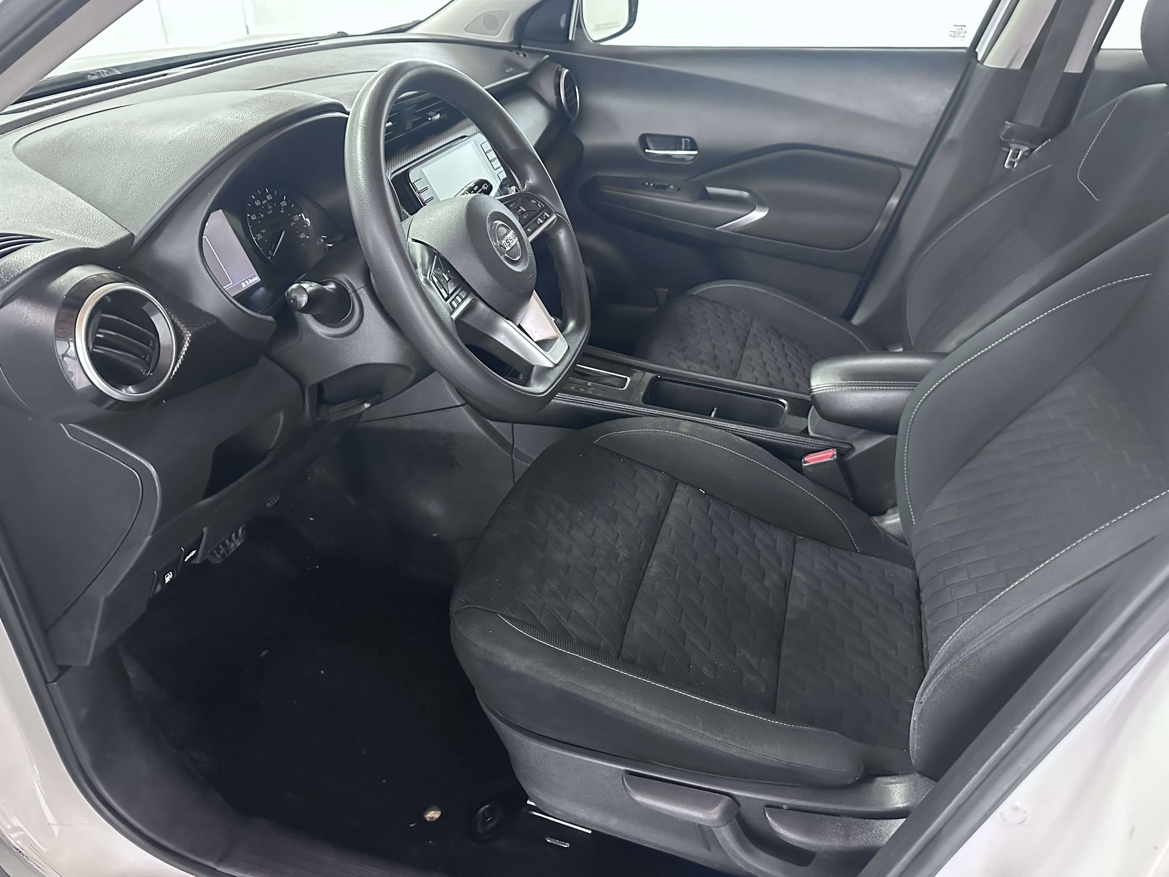 Used 2021 Nissan Kicks SV image 37