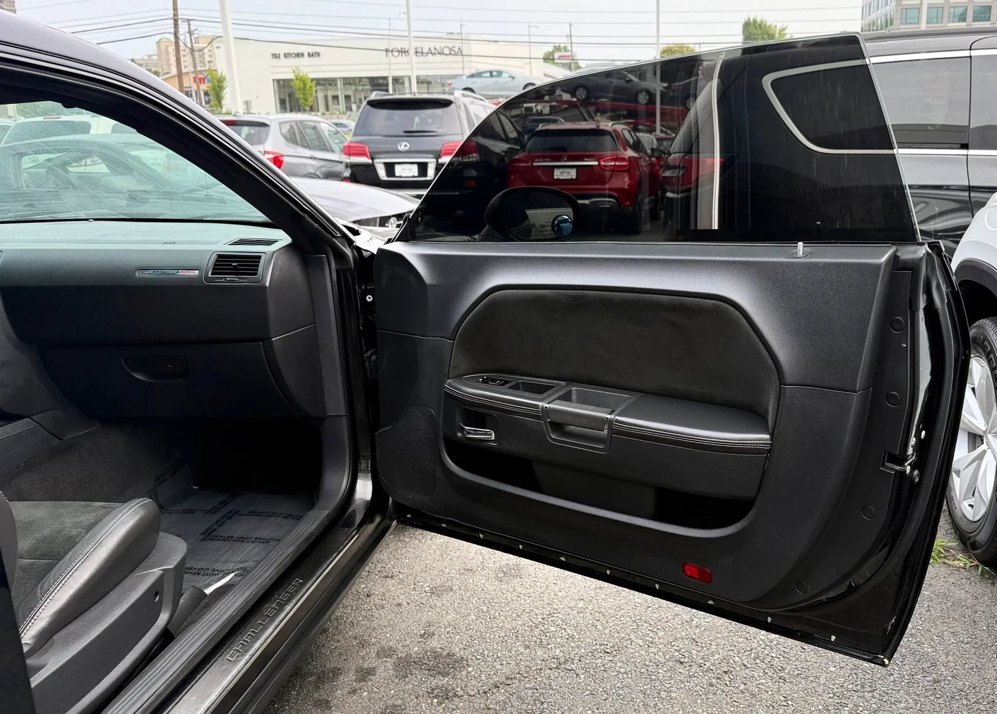 Used 2010 Dodge Challenger SRT8 w/ SRT Option Group II RWD image 25