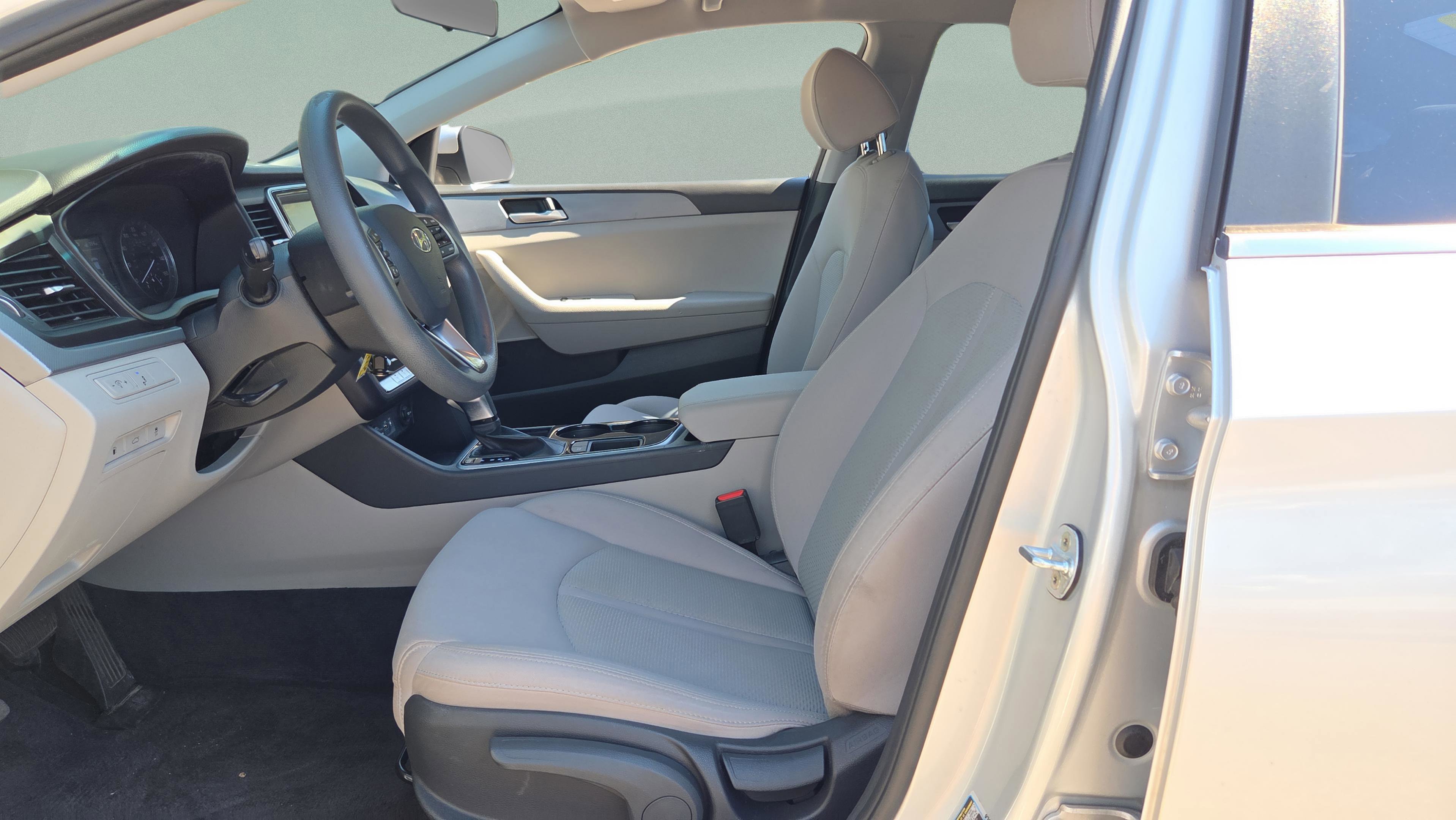 Used 2019 Hyundai Sonata SE FWD image 9