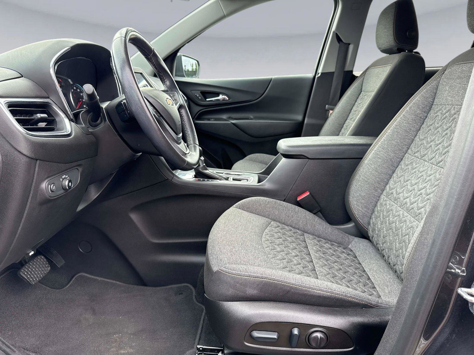 Used 2022 Chevrolet Equinox LT FWD image 21