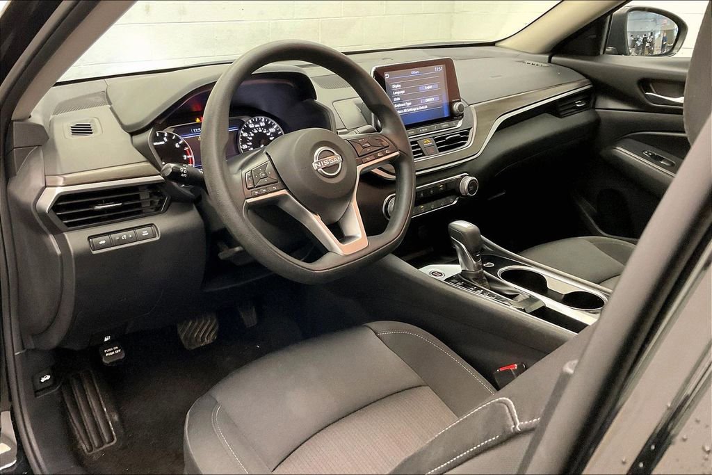 Certified 2024 Nissan Altima 2.5 SV FWD image 10