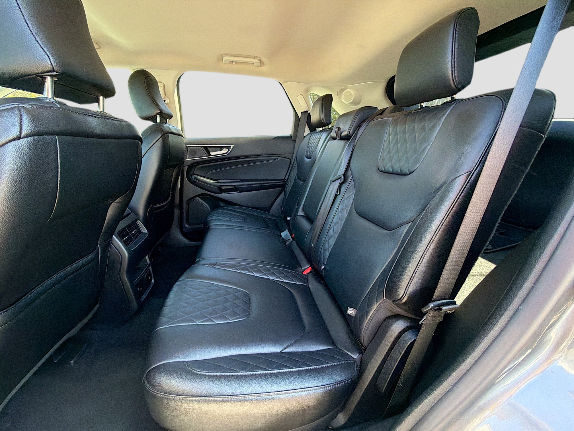 Used 2023 Ford Edge Titanium image 20