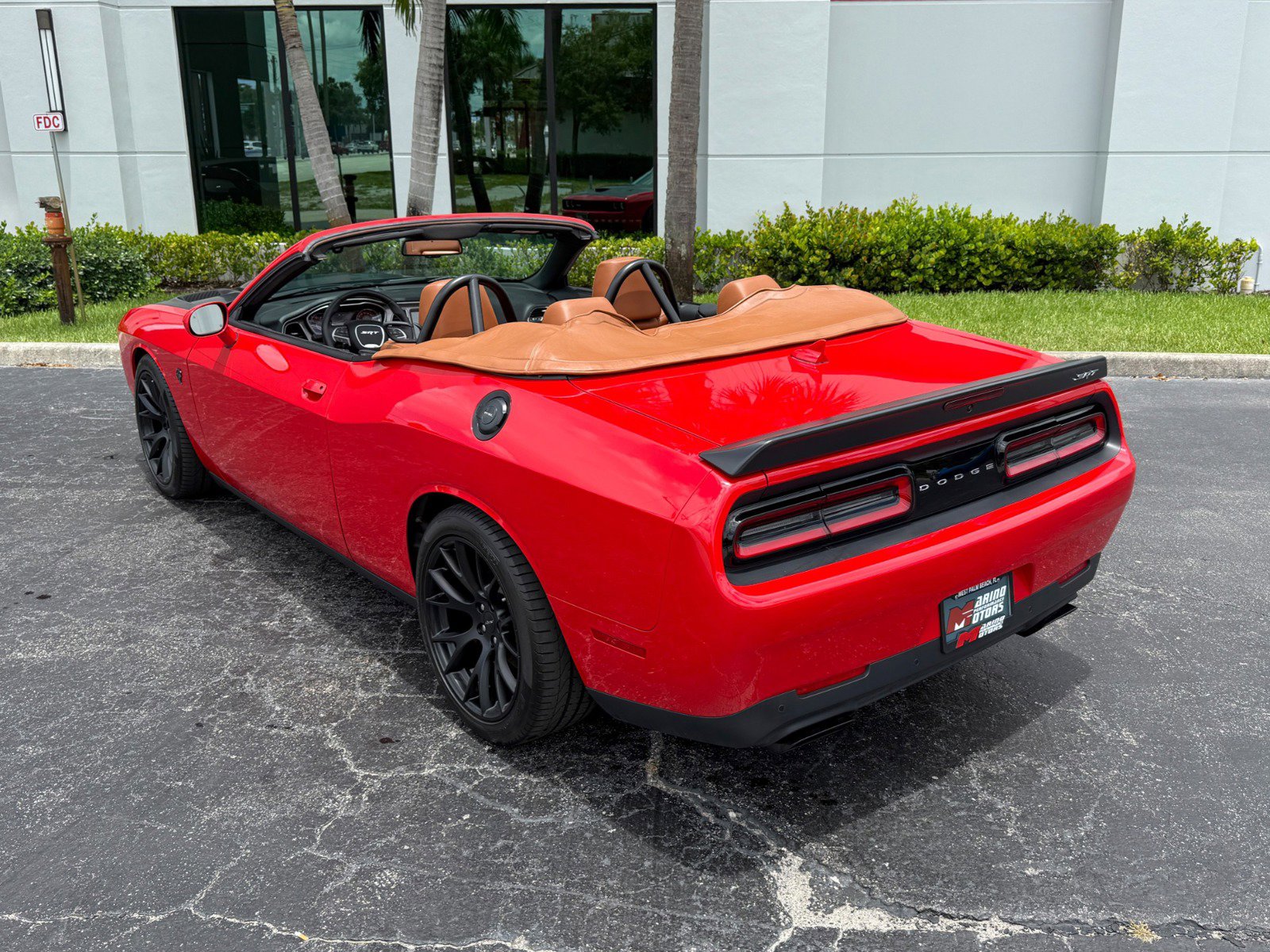 Used 2015 Dodge Challenger SRT Hellcat image 20