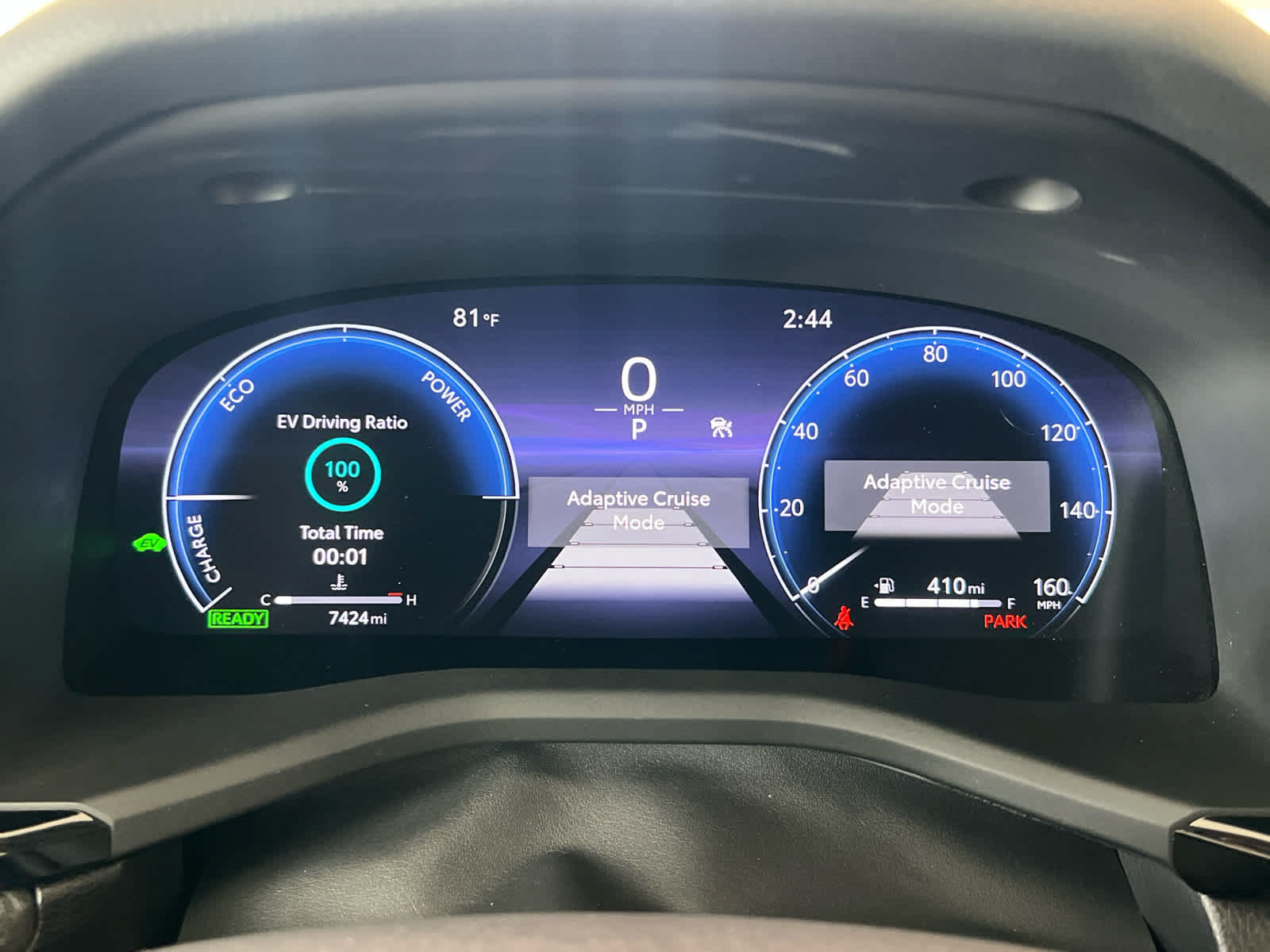 Used 2025 Toyota Camry XLE FWD image 25