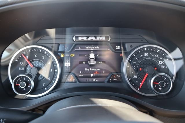 New 2026 RAM 1500 4x4 Crew Cab image 19