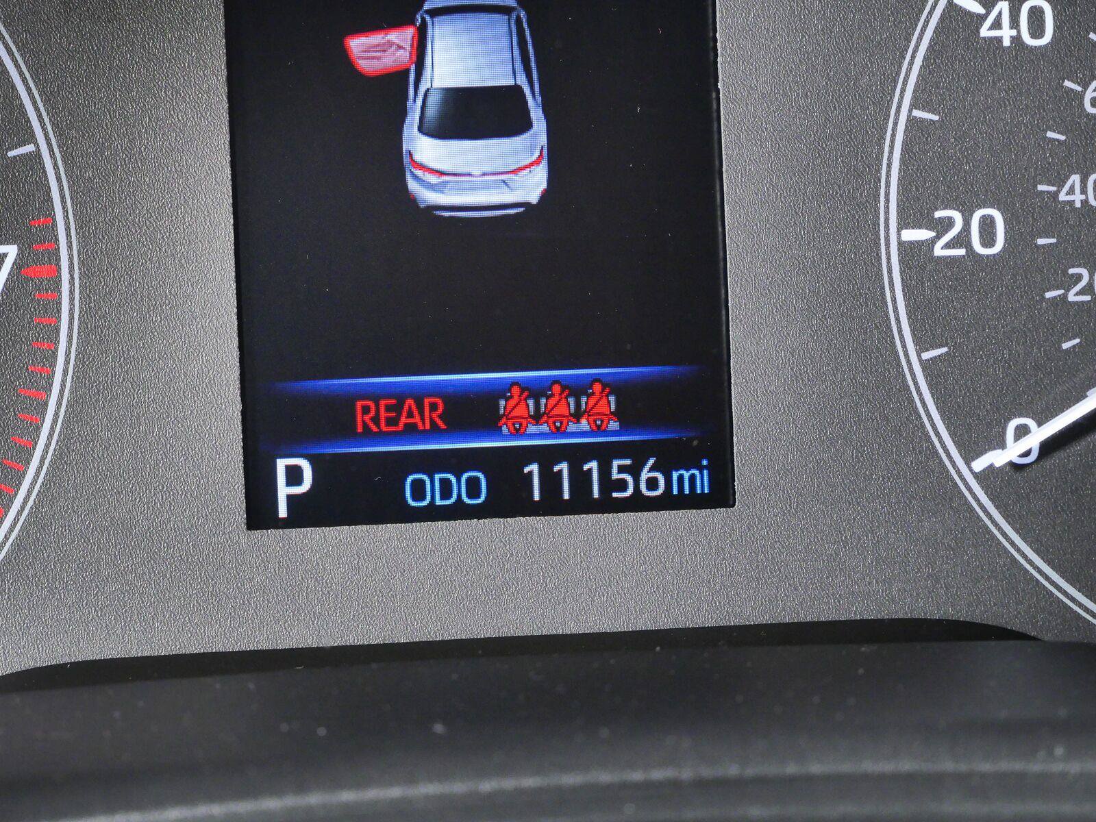 Used 2025 Toyota Corolla LE FWD image 11