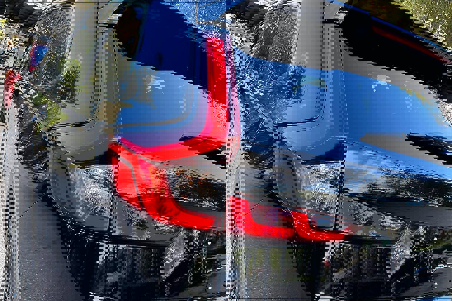 Used 2025 Honda CR-V Sport Touring image 29