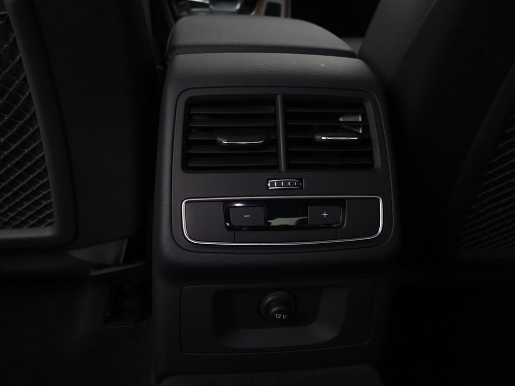 Used 2023 Audi A4 2.0T Premium w/ Convenience Package AWD/4WD image 34