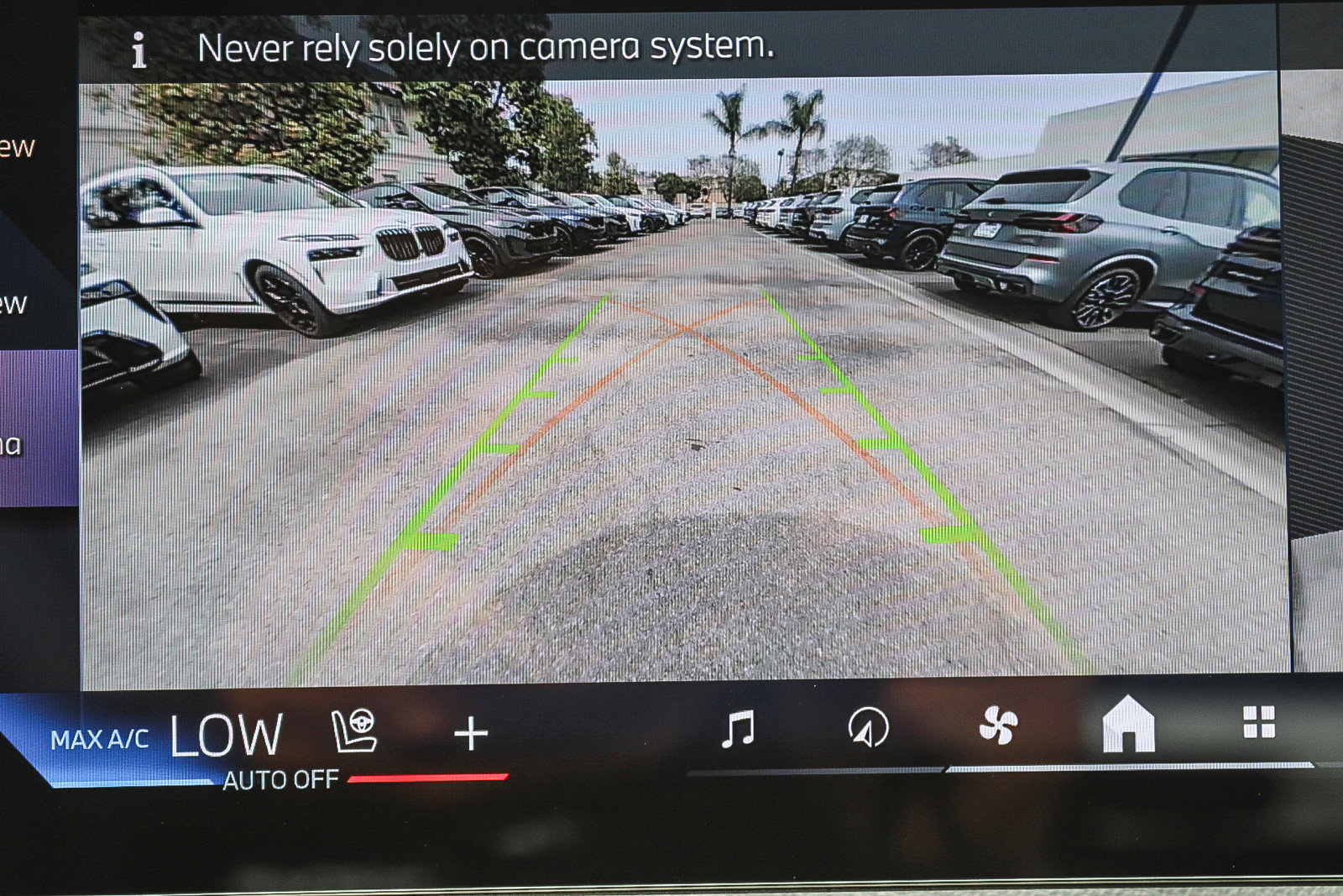 New 2026 BMW iX xDrive60 w/ Premium Package AWD/4WD image 24
