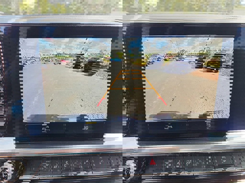 Used 2025 Chevrolet Silverado 3500 LT image 21