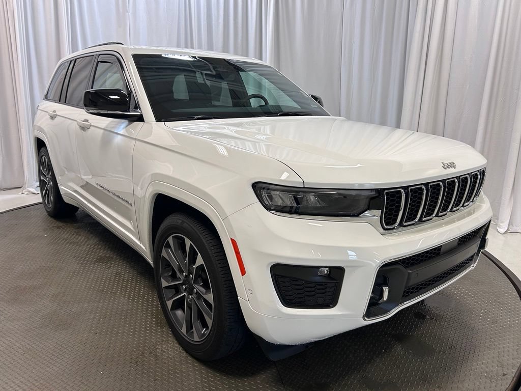 Used 2024 Jeep Grand Cherokee Overland AWD/4WD image 25