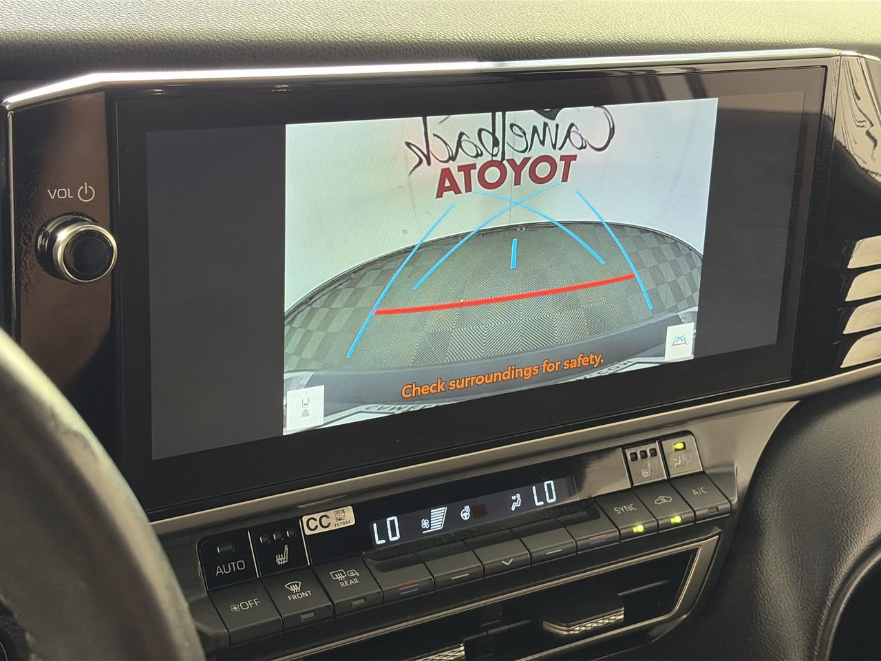 Used 2025 Toyota Camry XSE FWD image 17