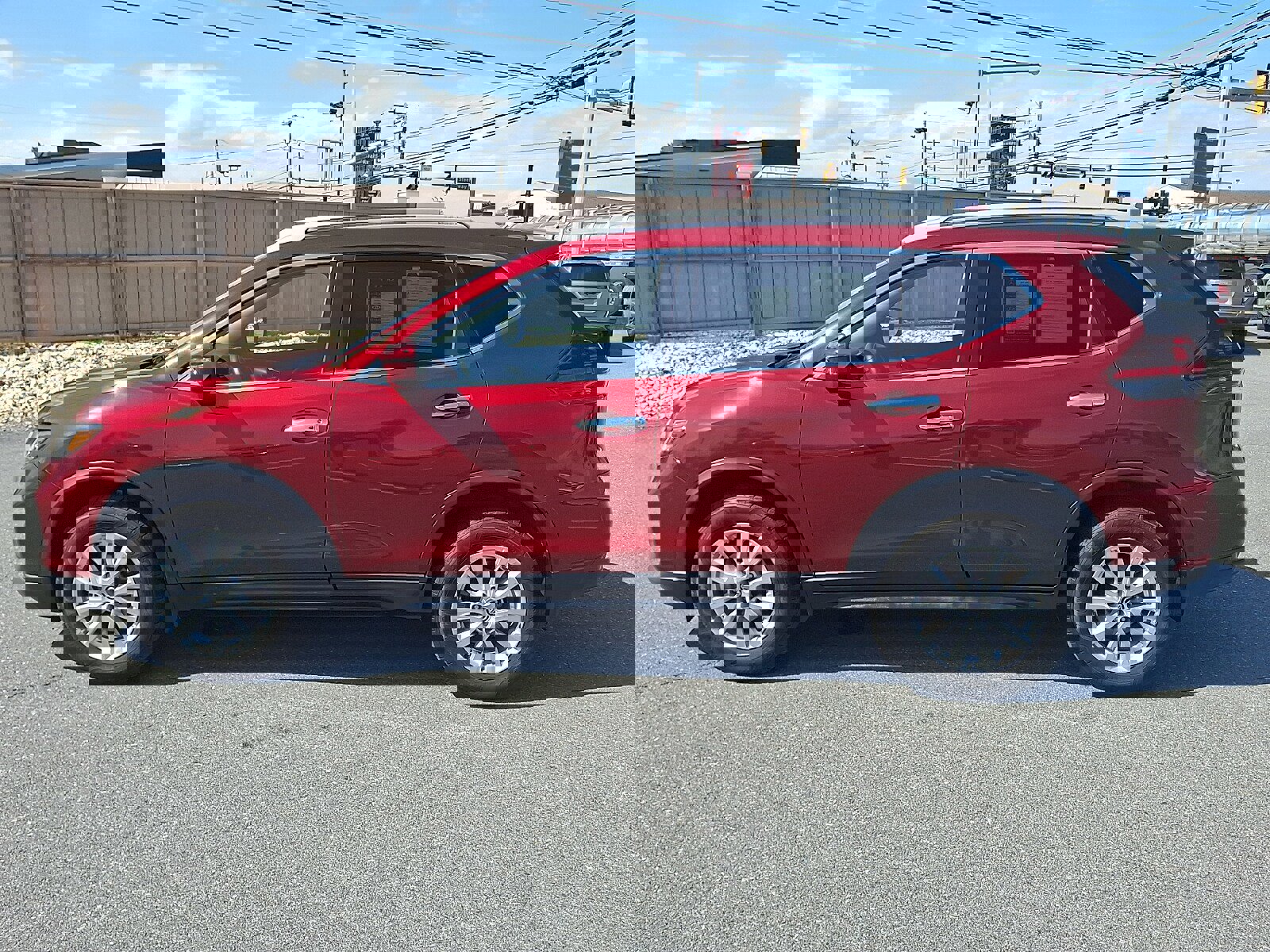 Used 2018 Nissan Rogue SV image 8