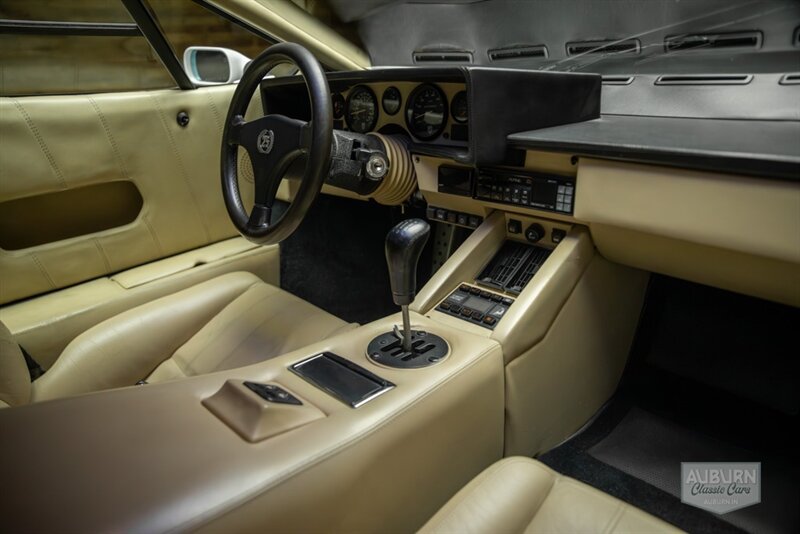 Used 1989 Lamborghini Countach Coupe RWD image 12