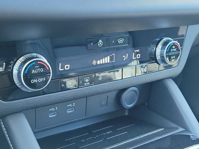 New 2026 Mitsubishi Outlander SE AWD/4WD image 32