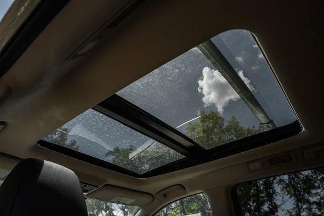 New 2025 Nissan Pathfinder SL w/ SL Premium Package image 36