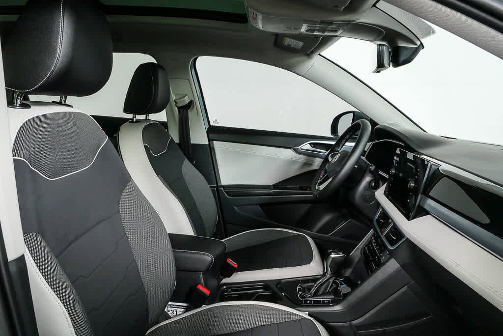 New 2026 Volkswagen Taos SE FWD image 23