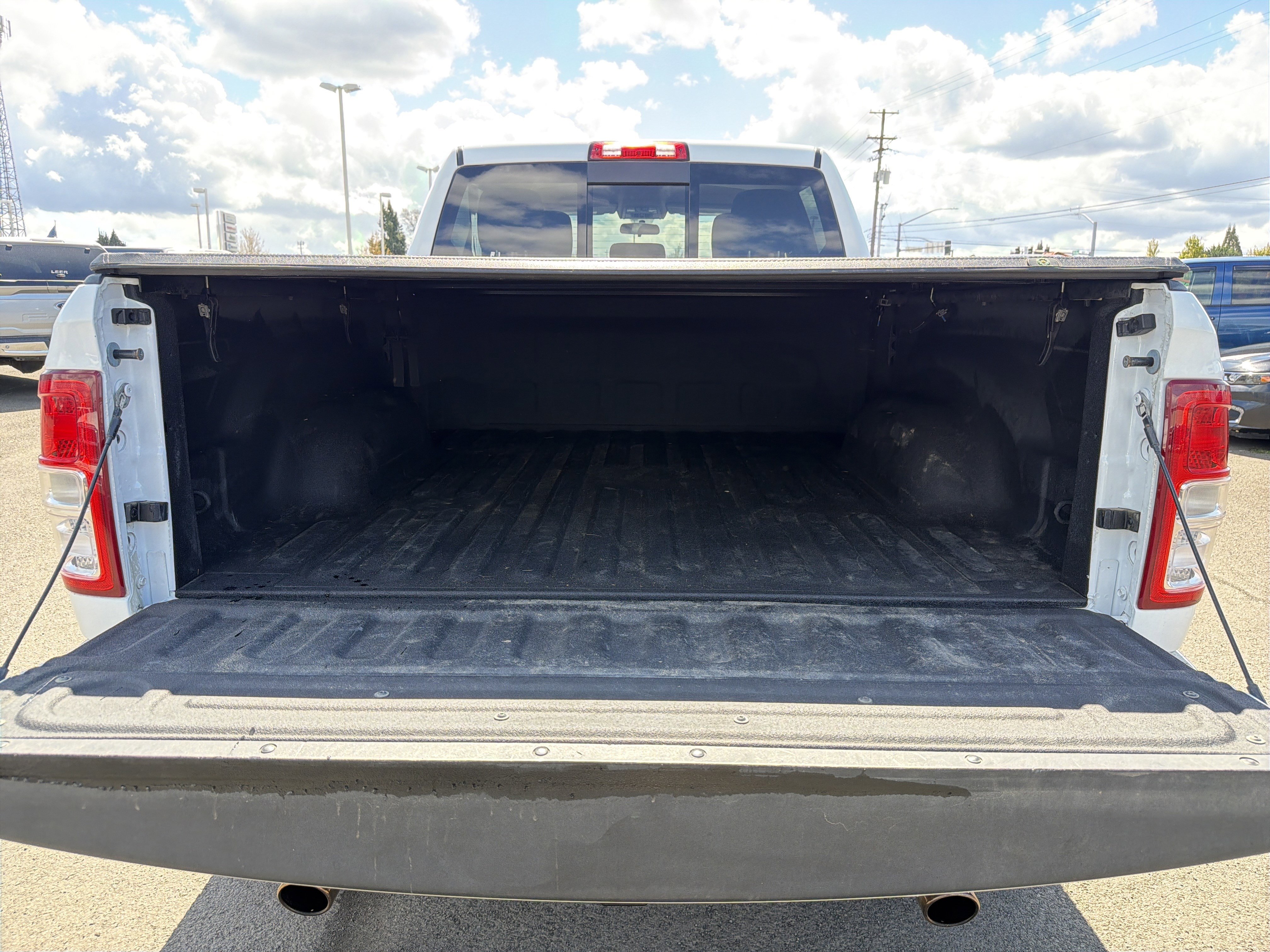 Used 2019 RAM 2500 Tradesman AWD/4WD image 5