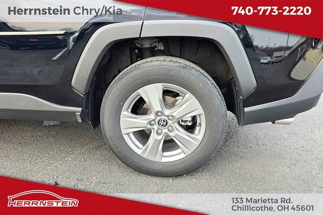 Used 2023 Toyota RAV4 XLE w/ Convenience Package image 24