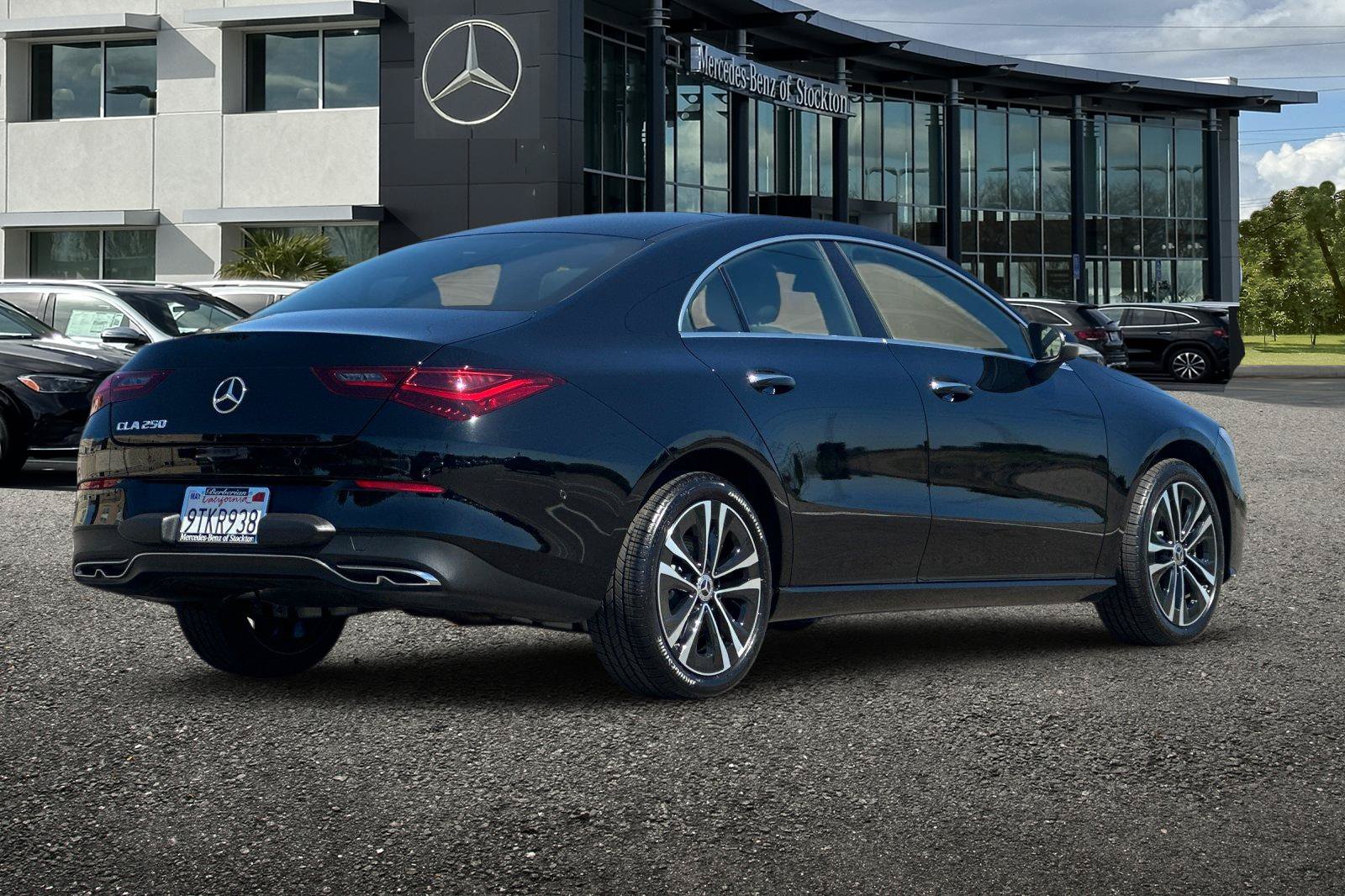 Certified 2025 Mercedes-Benz CLA 250 image 4