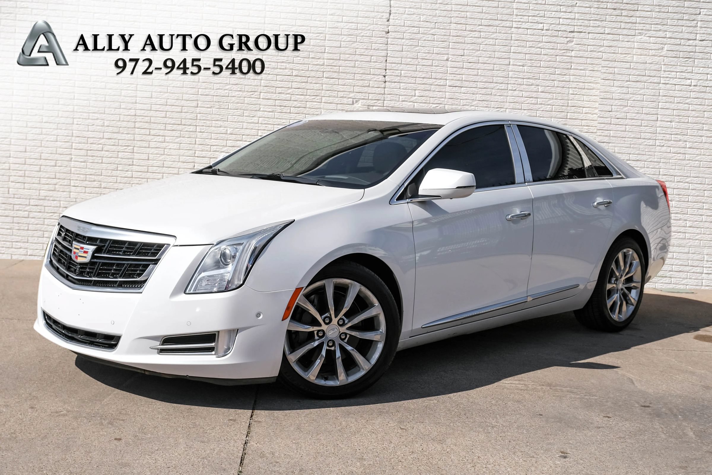 Used 2016 Cadillac XTS Premium FWD image 1