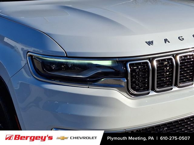 Used 2022 Jeep Wagoneer Series III AWD/4WD image 11