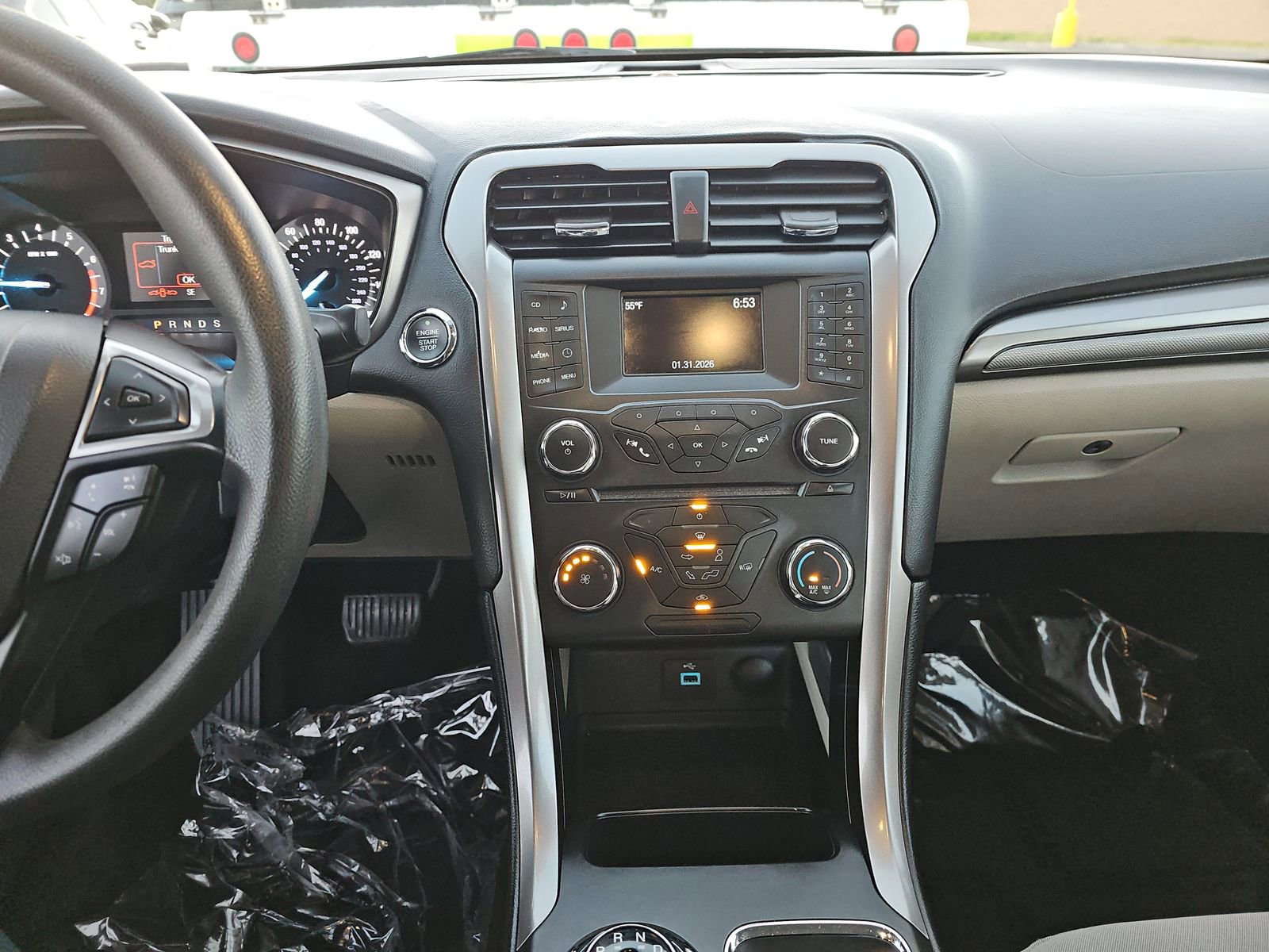 Used 2017 Ford Fusion SE image 15