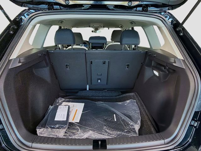 New 2026 Volkswagen Taos S image 23