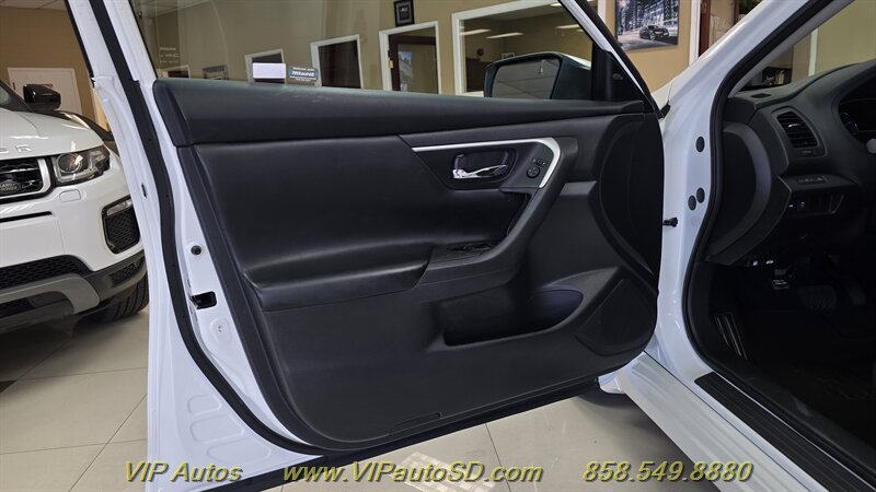 Used 2017 Nissan Altima 2.5 SV FWD image 13