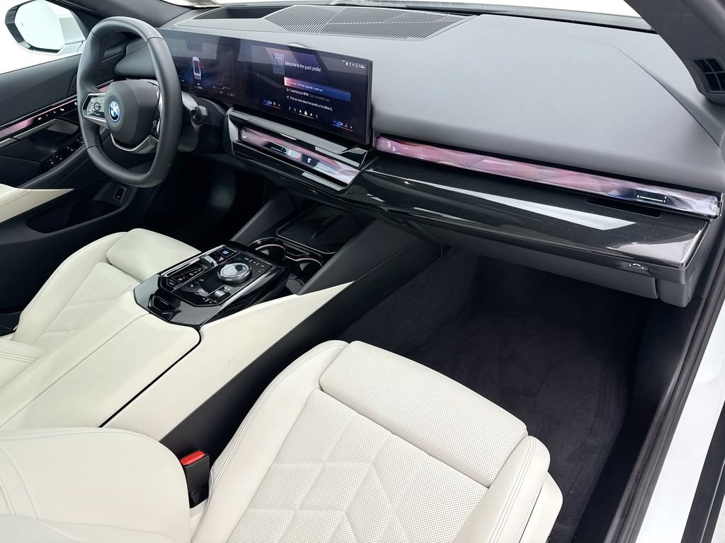 Used 2026 BMW i5 eDrive40 RWD image 16