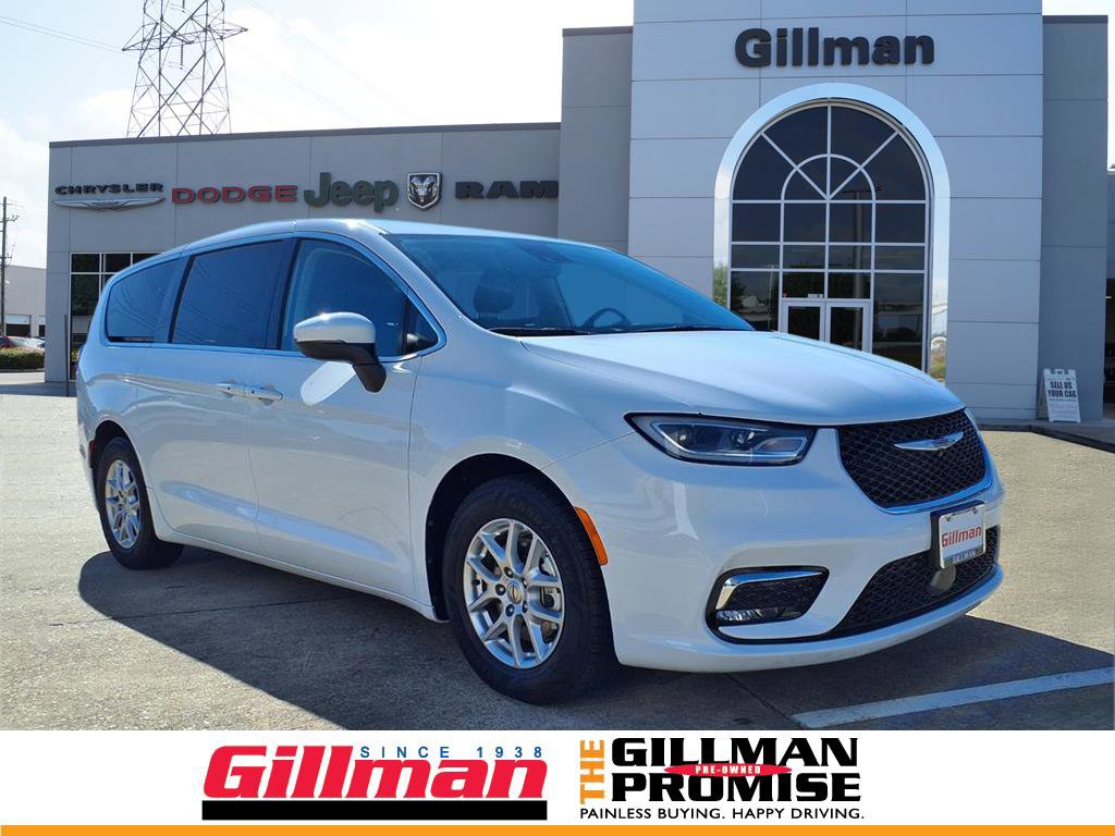 Used 2023 Chrysler Pacifica Touring-L