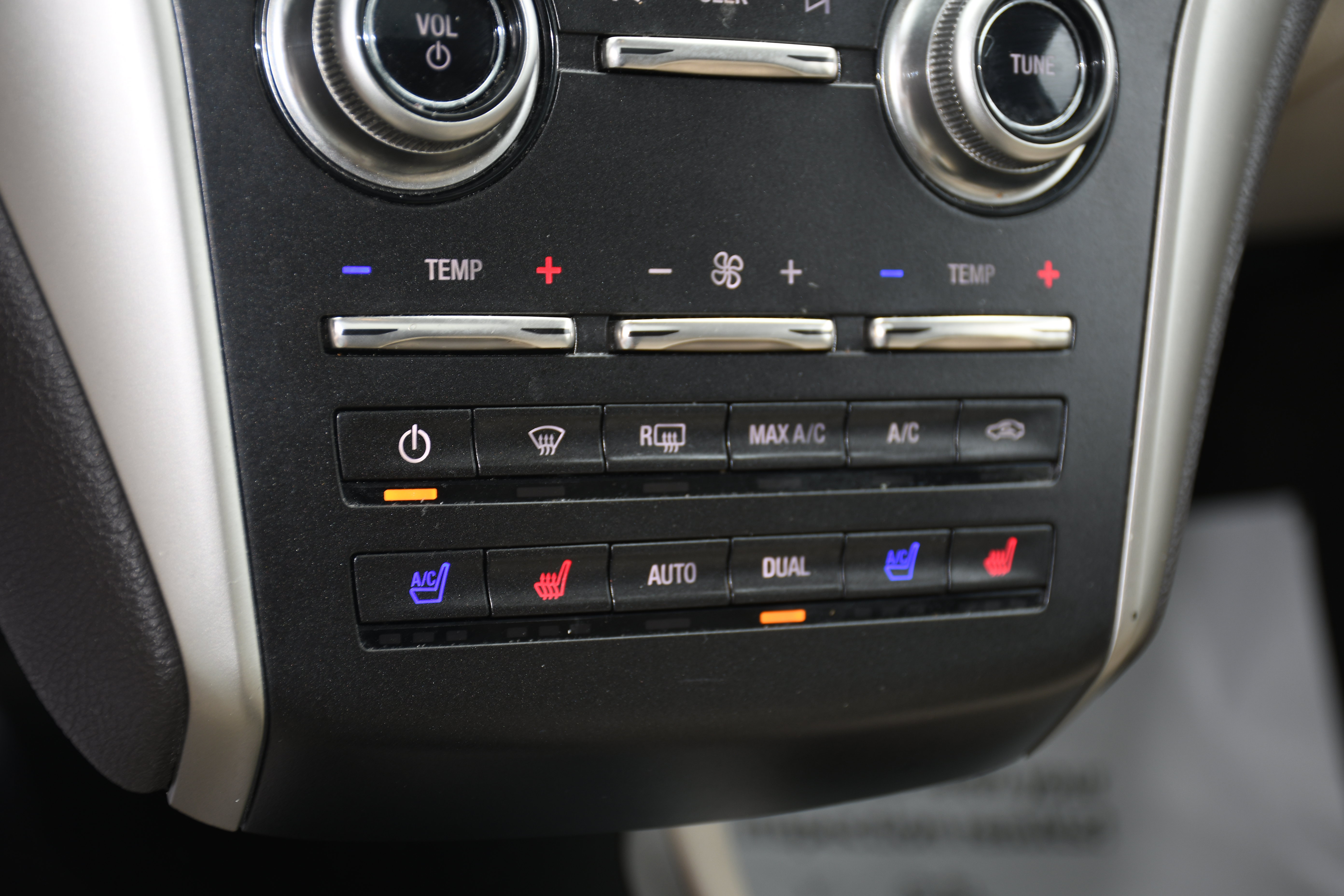 Used 2019 Lincoln MKC Reserve w/ MKC Technology Package FWD image 16