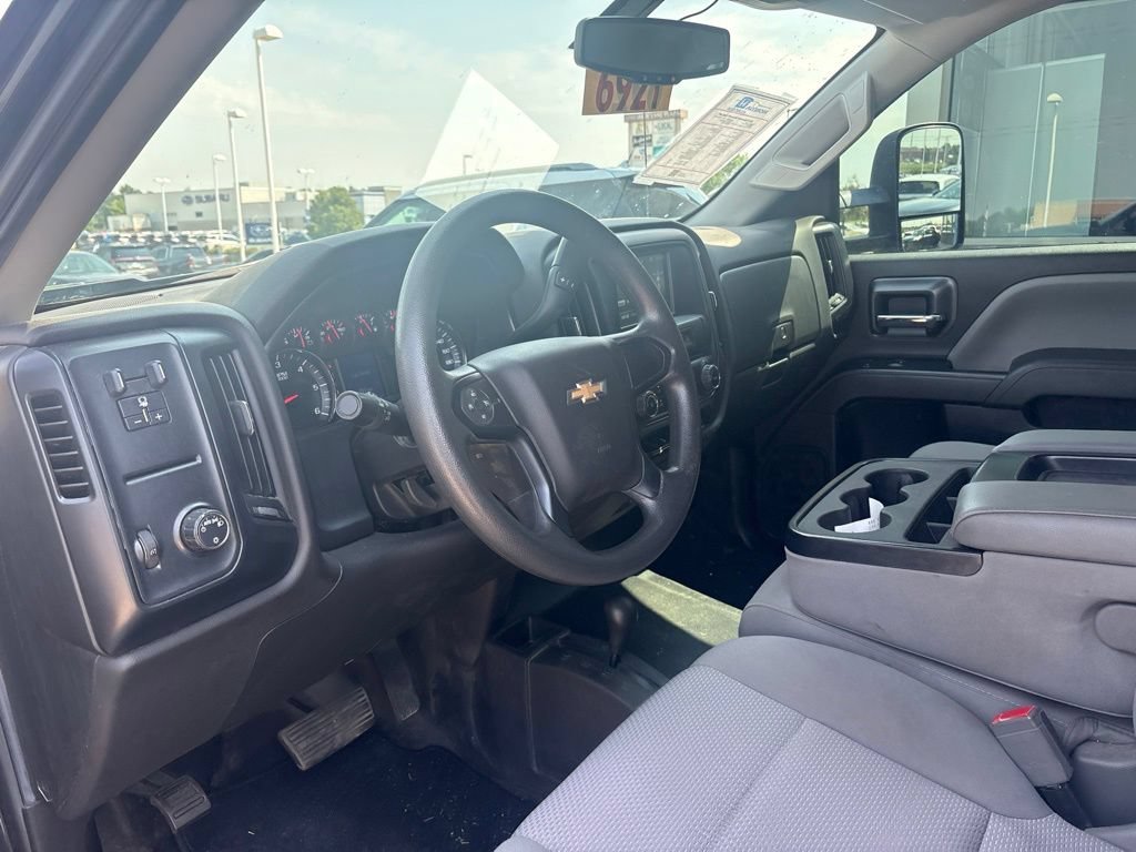 Used 2017 Chevrolet Silverado 1500 W/T w/ Trailering Package AWD/4WD image 10