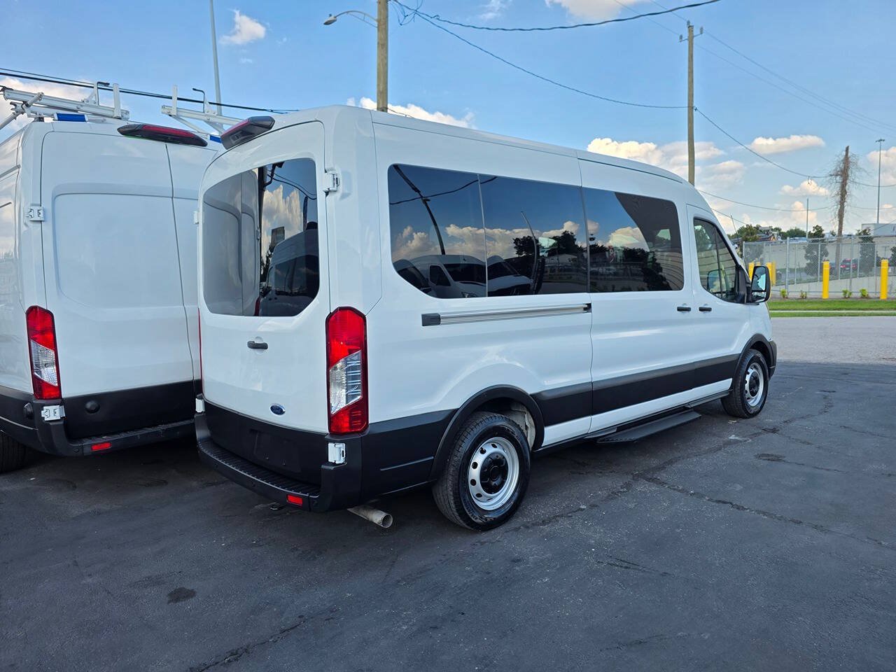 Used 2023 Ford Transit 350 XL RWD image 6