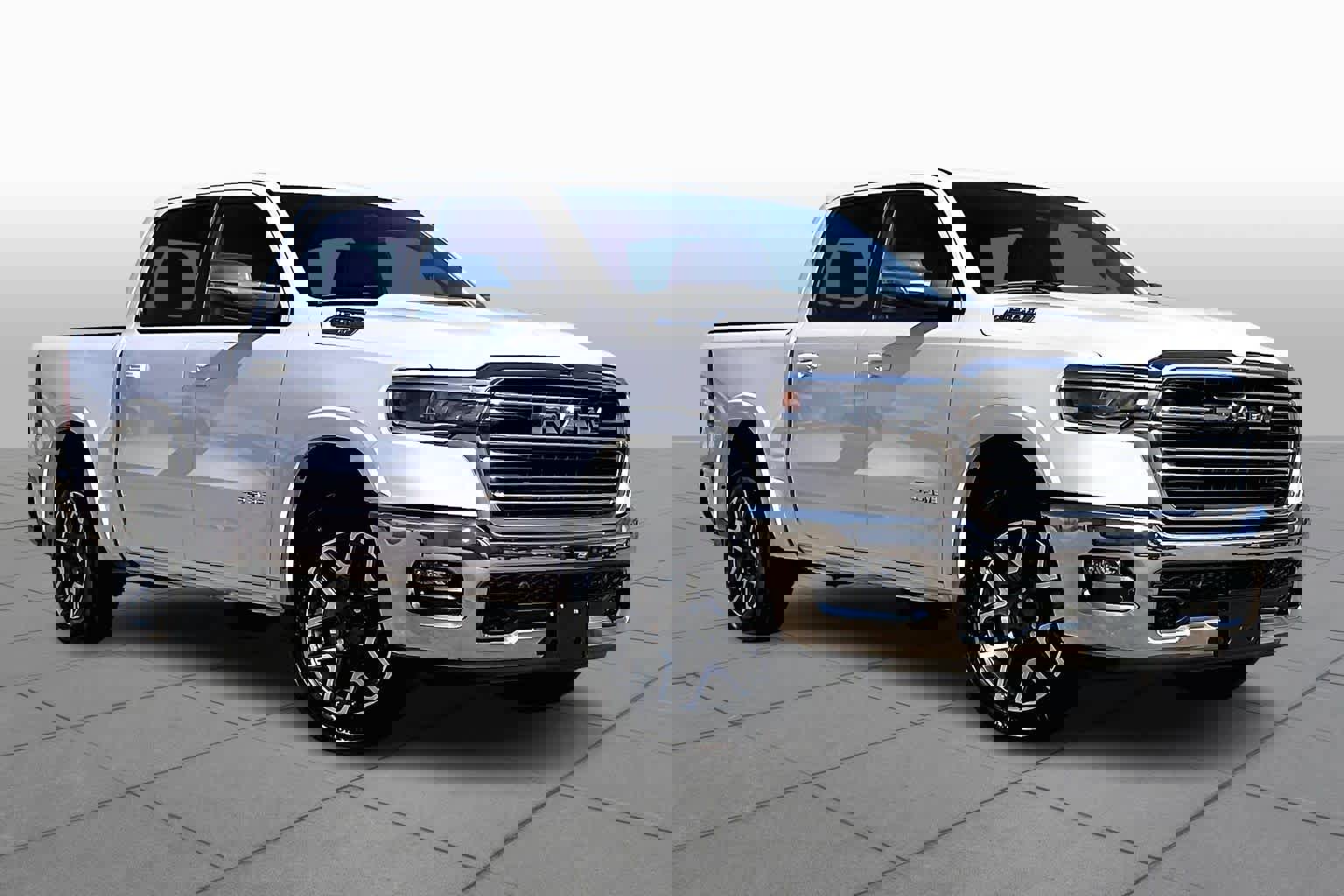 Used 2025 RAM 1500 Laramie image 2