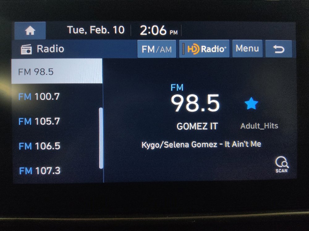 Used 2021 Hyundai Venue SE image 25